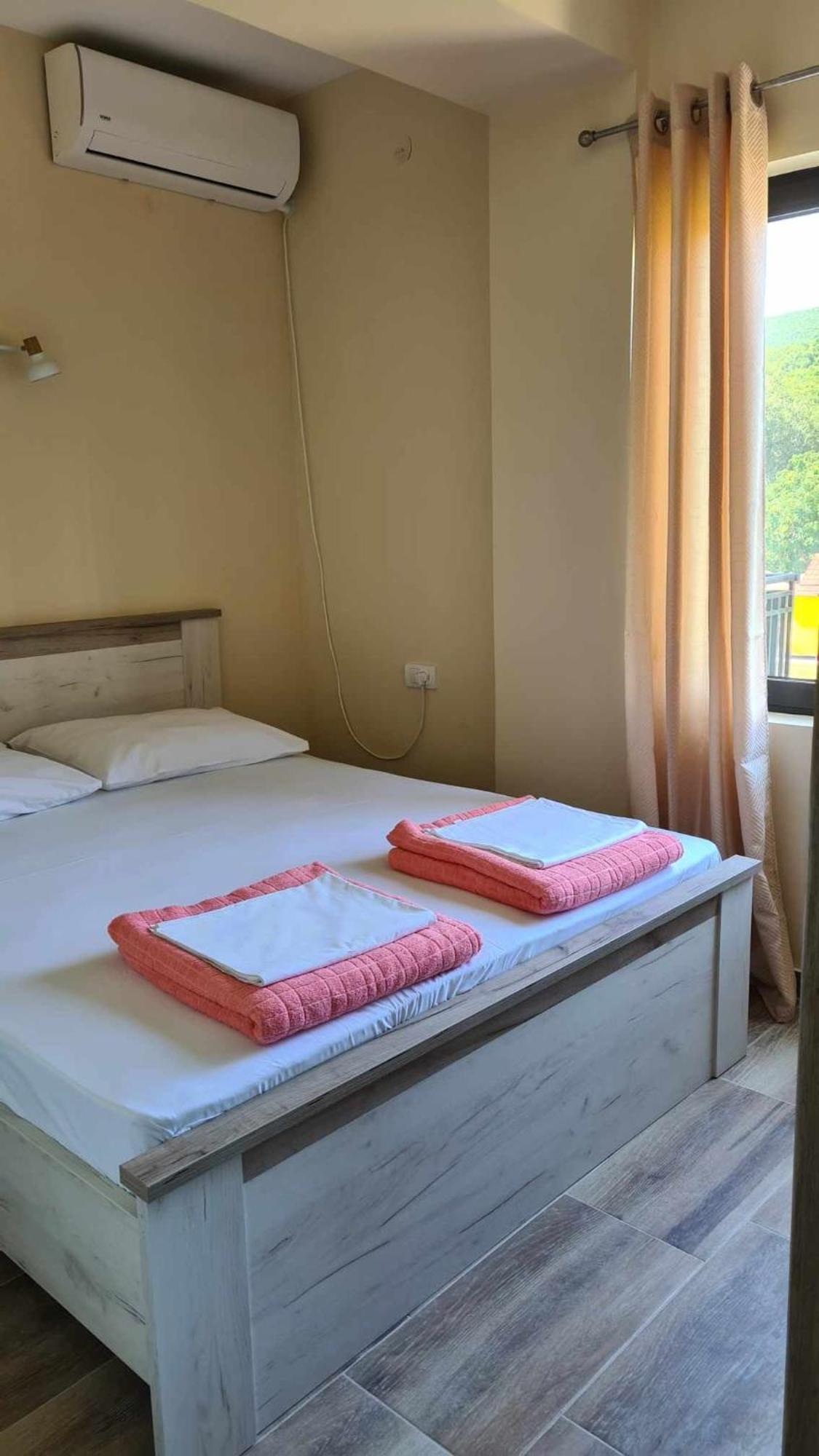 Apartments Ivetic โกตอร์ ภายนอก รูปภาพ